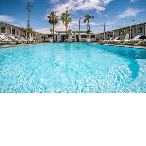 Beautiful Apartment In Chipiona With Outdoor Swimming Pool, Wifi And 2 Bedrooms