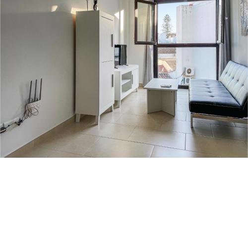 Beautiful apartment in Estepona with 2 Bedrooms and WiFi
