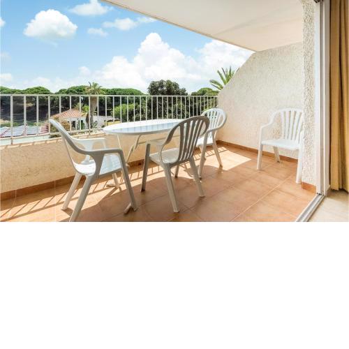 Beautiful Apartment In Guardamar Del Segura With Outdoor Swimming Pool, Wifi And 2 Bedrooms
