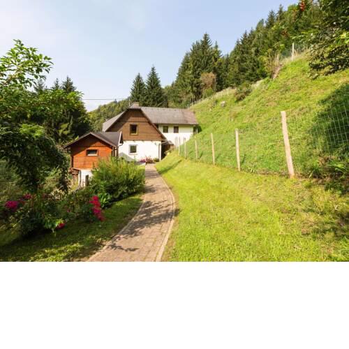Beautiful Apartment in Hintergumitsch with Terrace