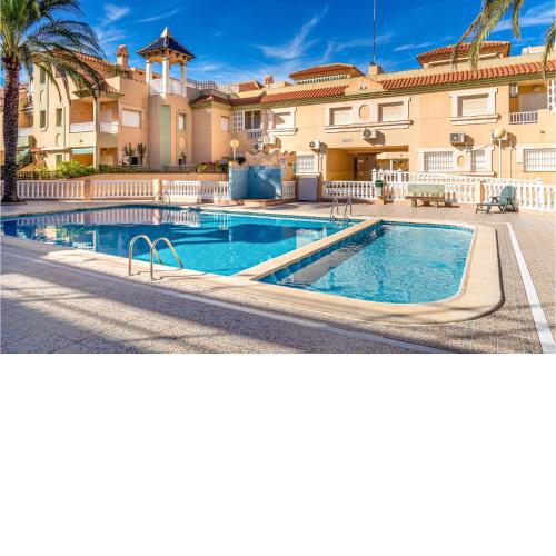 Beautiful Apartment In La Manga Del Mar Menor With Wifi, Swimming Pool And 2 Bedrooms
