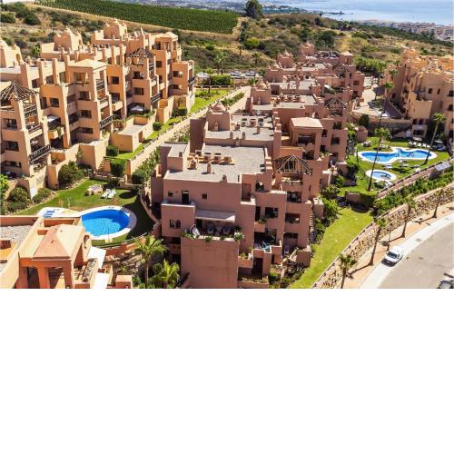 Beautiful Apartment In Manilva With Outdoor Swimming Pool, Swimming Pool And 3 Bedrooms