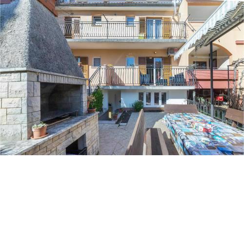 Beautiful apartment in Rovinj with WiFi and 1 Bedrooms