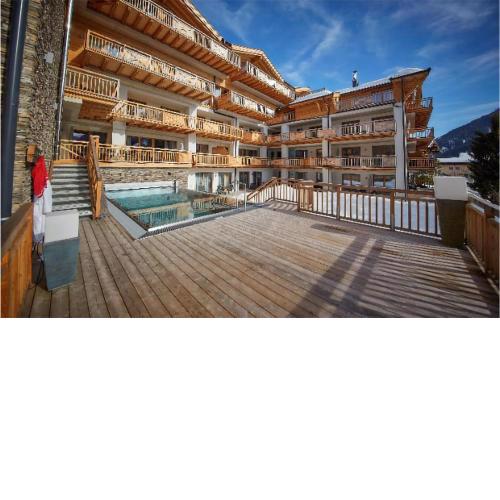 Beautiful apartment in Saalbach with Outdoor swimming pool, WiFi and 1 Bedrooms