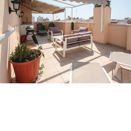 Beautiful apartment in Santa Pola with 2 Bedrooms and WiFi