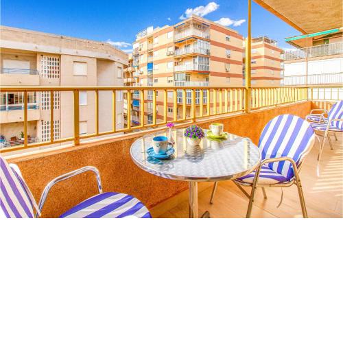 Beautiful apartment in Santa Pola with Outdoor swimming pool, WiFi and Swimming pool
