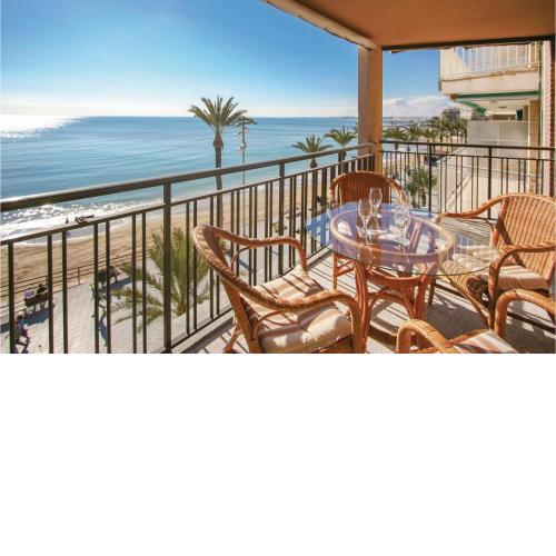 Beautiful apartment in Torrevieja with 3 Bedrooms and WiFi