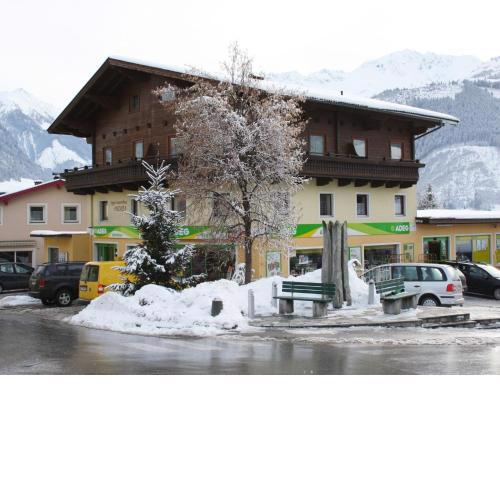Beautiful Apartment in Uttendorf with Balcony