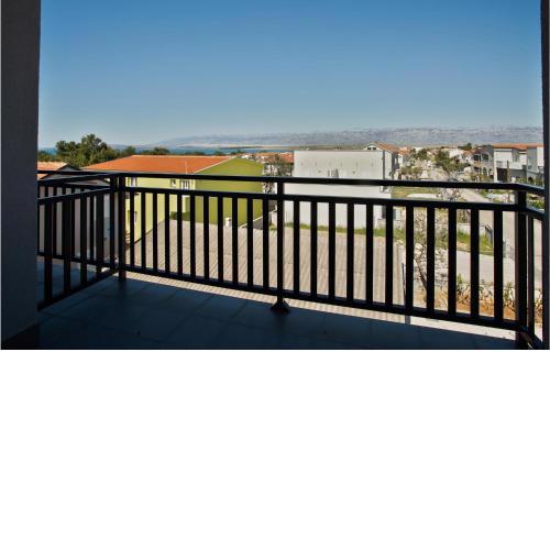 Beautiful apartment in Vir with WiFi and 2 Bedrooms