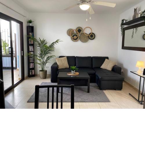 Beautiful Apartment with private sunny terrace