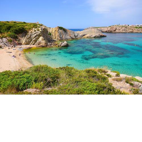 Beautiful Apartment with swimming pool Stunning Beach and Sea View