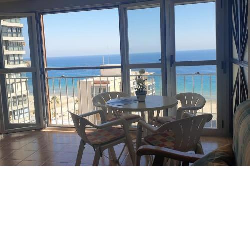 Beautiful apartment with view on the sea with aircond.