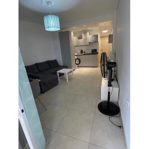 BEAUTIFUL APPARTEMENT CENTRE IN kalamata