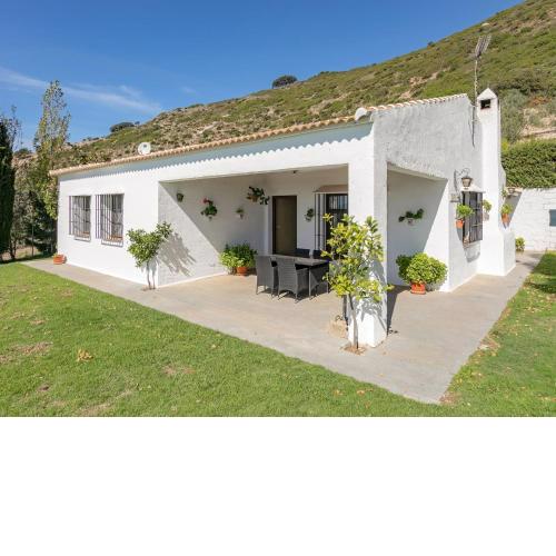 Beautiful Cottage in La Joya with Private Swimming Pool