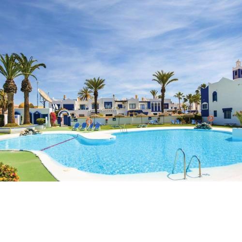Beautiful holiday home in Roquetas de Mar by the sea