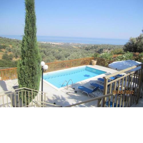 Beautiful Holiday house for 10 persons, with swimming pool