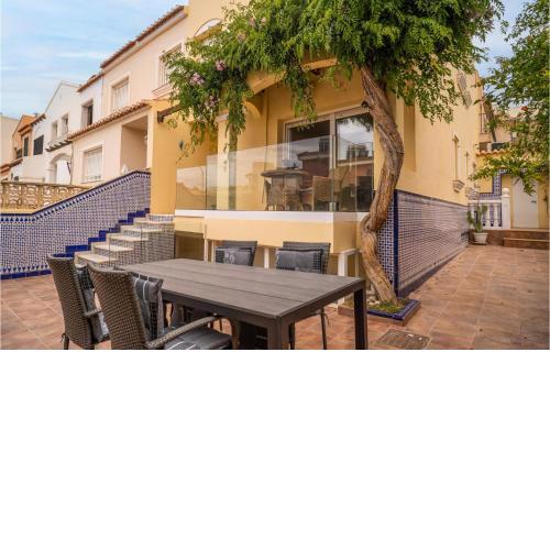 Beautiful Home In Aguadulce With Wifi And 3 Bedrooms