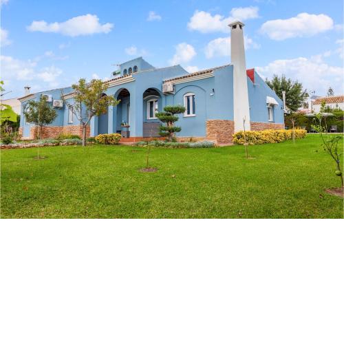 Beautiful Home In Aljaraque With Wifi, Swimming Pool And 3 Bedrooms