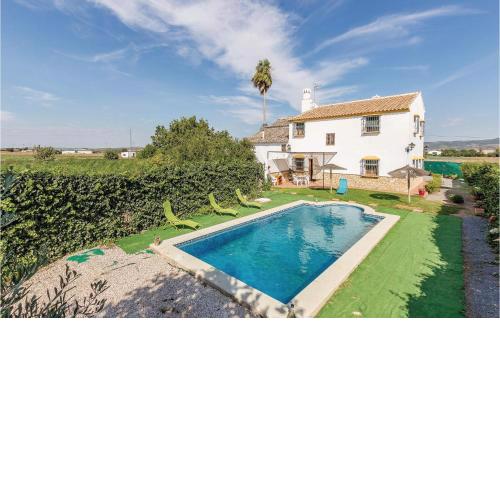 Beautiful Home In Antequera With 4 Bedrooms, Wifi And Private Swimming Pool