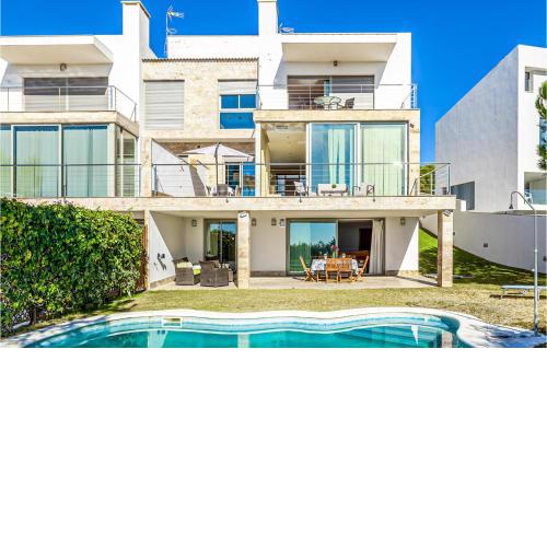 Beautiful Home In Cartaya With Outdoor Swimming Pool, Swimming Pool And 4 Bedrooms