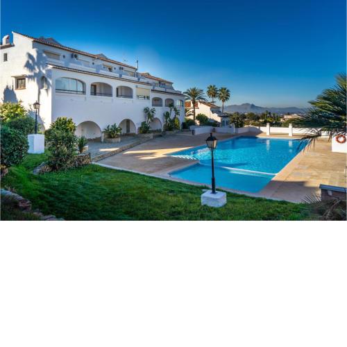 Beautiful Home In Dnia With Outdoor Swimming Pool, Wifi And Swimming Pool