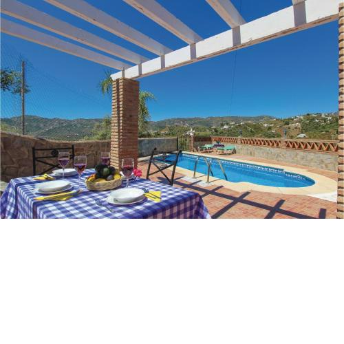 Beautiful Home In Frigiliana With 3 Bedrooms, Wifi And Swimming Pool