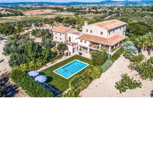 Beautiful Home In Manacor With 6 Bedrooms, Outdoor Swimming Pool And Swimming Pool
