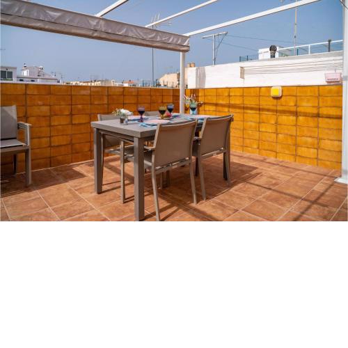 Beautiful Home In Nerja With Wifi And 2 Bedrooms
