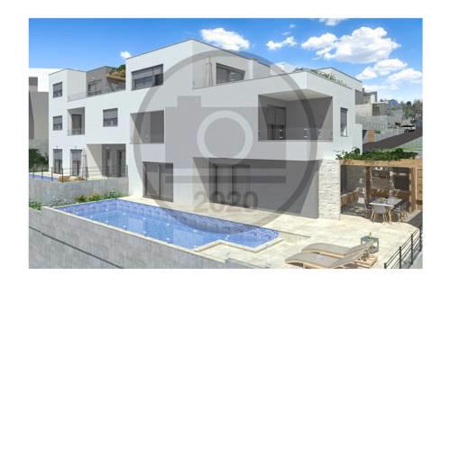 Beautiful home in Podstrana w/ Outdoor swimming pool, Sauna and 4 Bedrooms