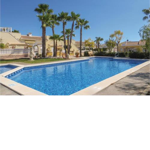 Beautiful Home In Quesada-rojales With Wifi, Outdoor Swimming Pool And Swimming Pool
