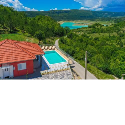 Beautiful home in Ricice w/ Outdoor swimming pool, WiFi and Outdoor swimming pool