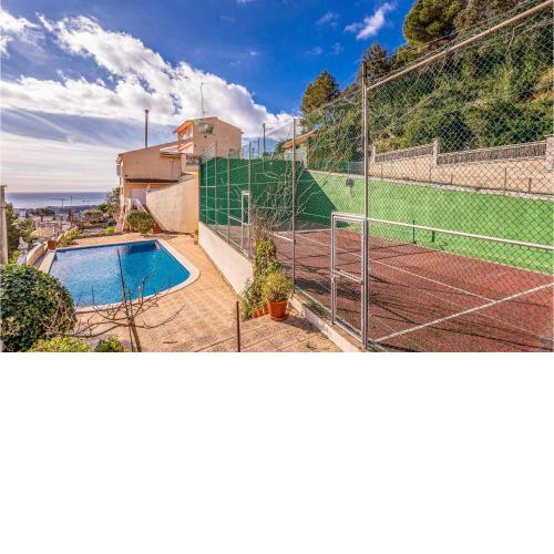 Beautiful home in Santa Susanna with 5 Bedrooms, WiFi and Outdoor swimming pool