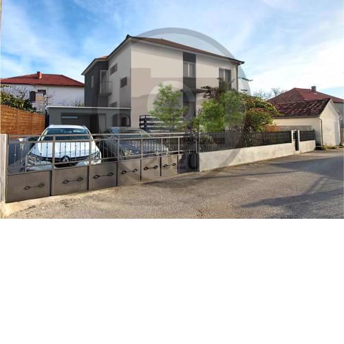 Beautiful home in Zadar w/ 6 Bedrooms