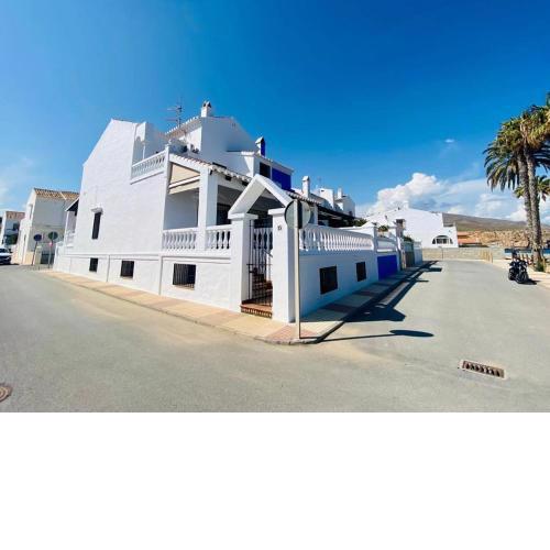Beautiful house on the beachfront in Costa tropical