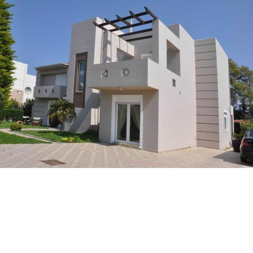 Beautiful house with garden in Rhodes