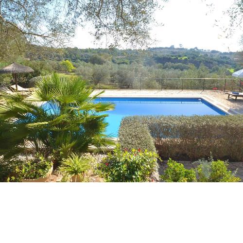 Beautiful house with ponies and private pool with panoramic views