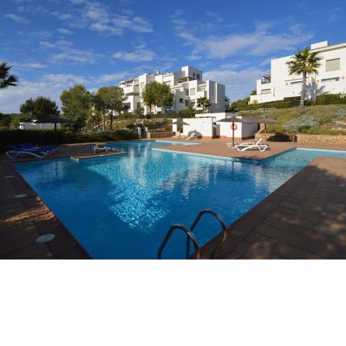 Beautiful luxury apartment in Las Colinas Golf Country Club shared pool