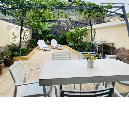 BEAUTIFUL SERENITY TOWNHOUSE, Costa Adeje