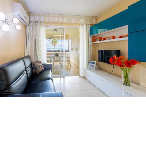 Beautiful studio with sea view