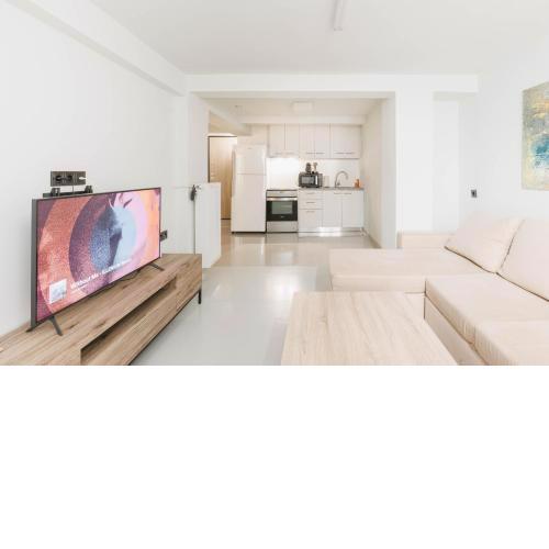 Beautiful underground nest with prv terrace