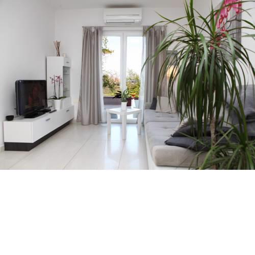 Beautiful view flat wiht terrace ING1