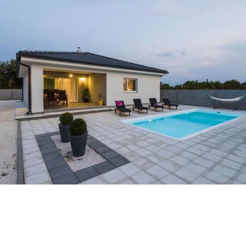 Beautiful Villa with a Private Swimming Pool in Brisevo