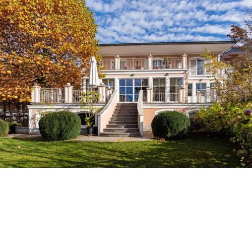 Beautiful Villa with View Over Salzburg and Pool