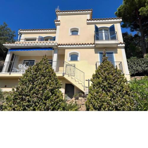 Beautiful villa with wonderful views.