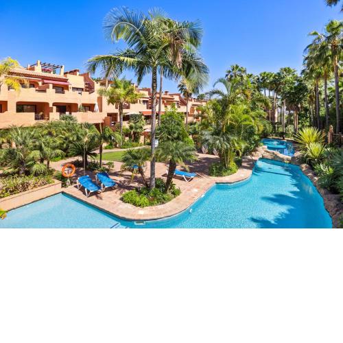Beautifull penthouse, BIG solarium with seaview and exotic oasis gardens