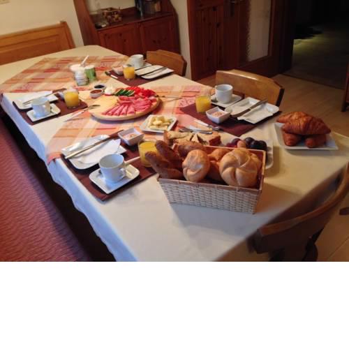 Bed and Breakfast Egger