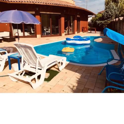 Bed&Pool Apartment