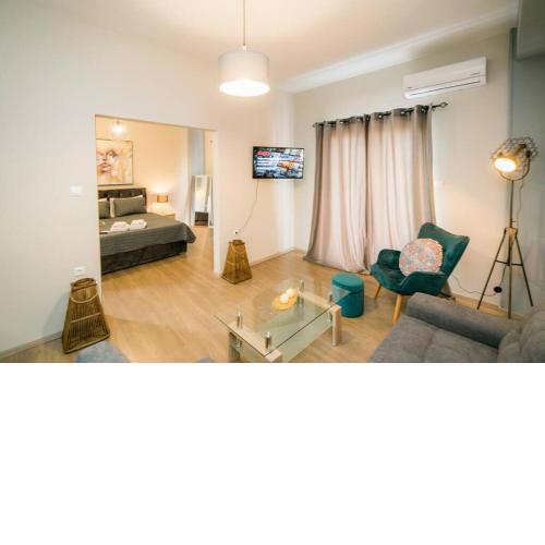 Belajo Central Apartment And Jacuzzi !!