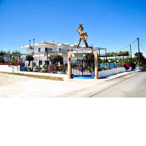 BELLA CASA KOLYMPIA