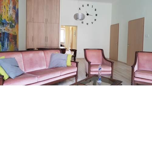 Belvárosi tágas apartman